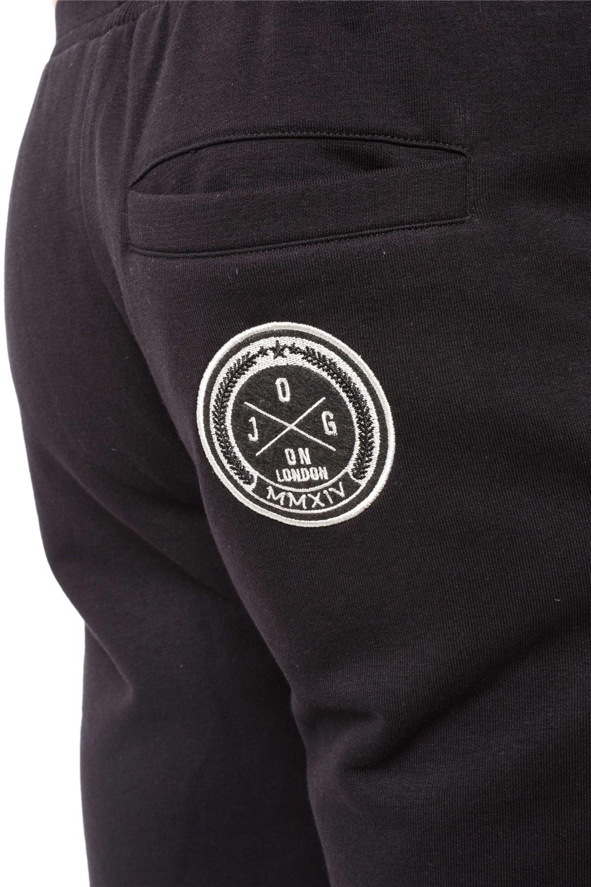 Jog On London: Premium Slim Fit Black Shorts